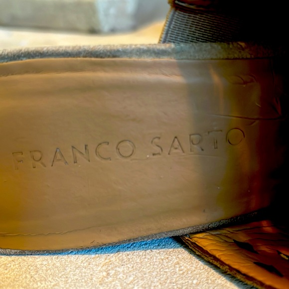 Franco Sarto beige suede wedge sandals      sz 8.5 - Picture 2 of 5